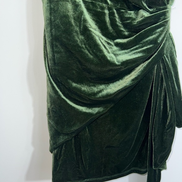 Majorelle Asbury Velvet Sleeveless Mini Dress Elegant Velvet Green Dress small - Picture 7 of 14